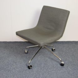 Offecct Bond neuvottelutuoli